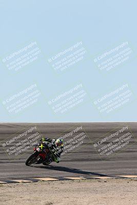 media/Jan-15-2026-Racers Edge (Thu) [[dfebeb70ab]]/3-B Group/Session 2 (Bowl Exit)/